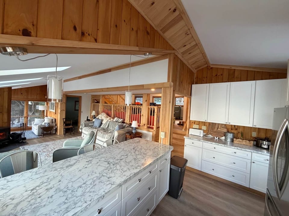 Kithen island toward dining area