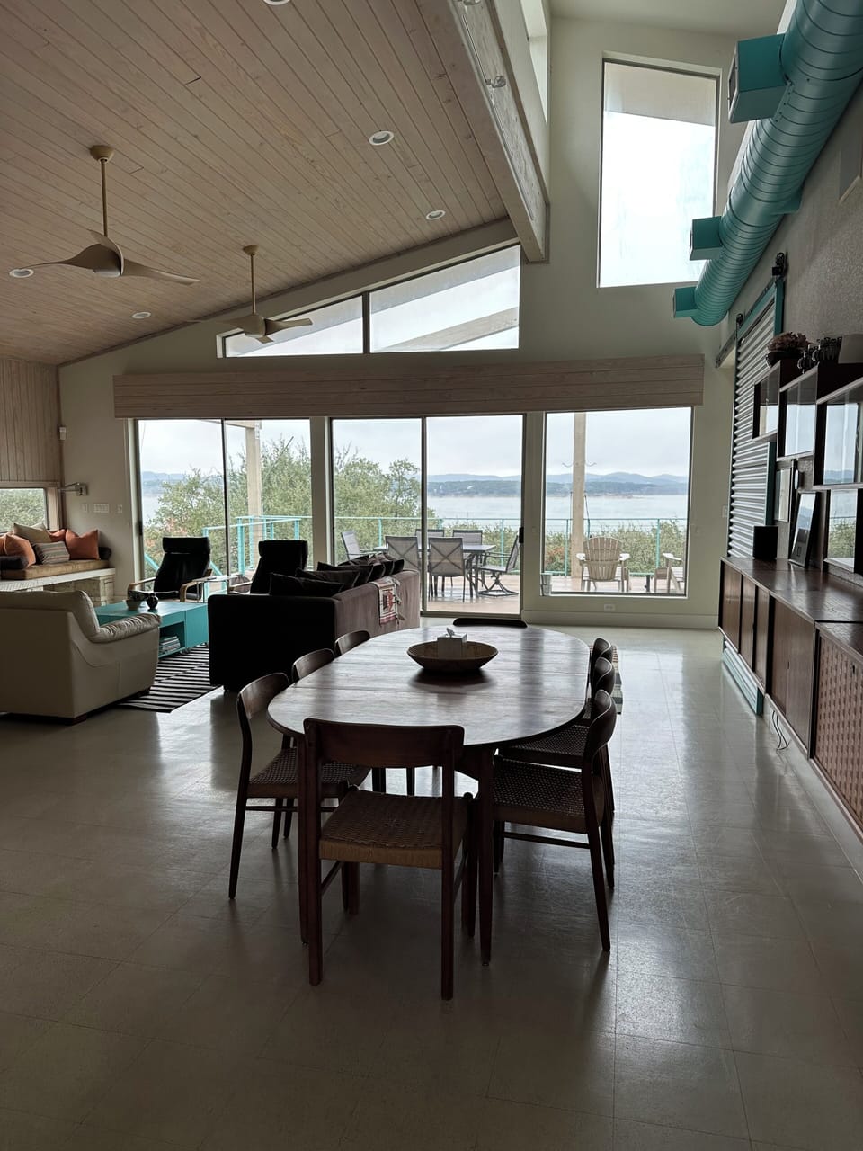 Enter to the main level.