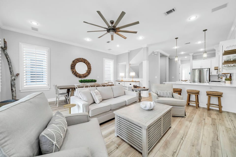 Seamless open floor living and dining space.