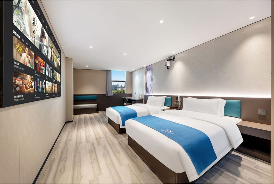 Comfort Twin Room, City View | Spa
