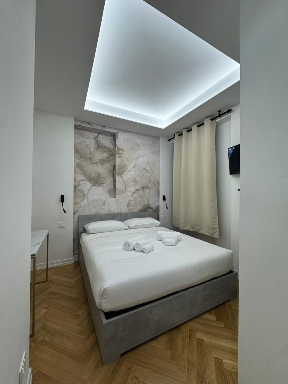Comfort Double Room, 1 Queen Bed | In-room safe, free WiFi