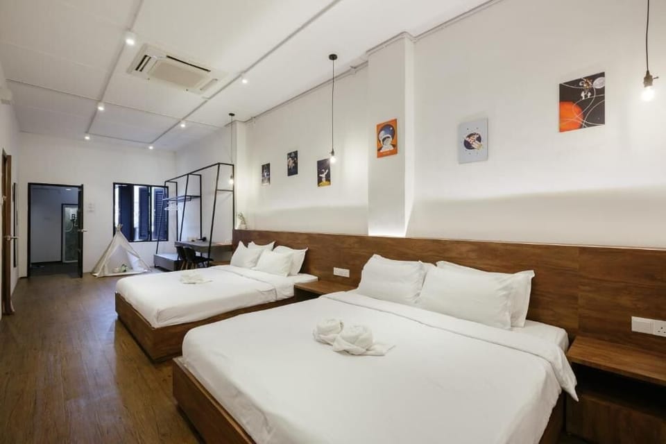 Family Room | Free WiFi