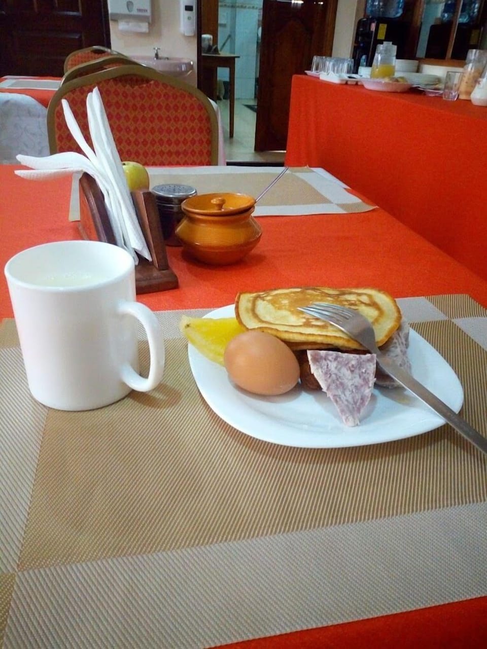 Free daily continental breakfast