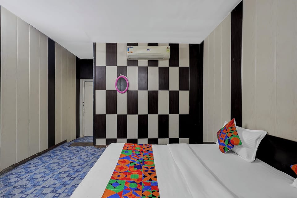 Deluxe Room | Egyptian cotton sheets, premium bedding, in-room safe, free WiFi