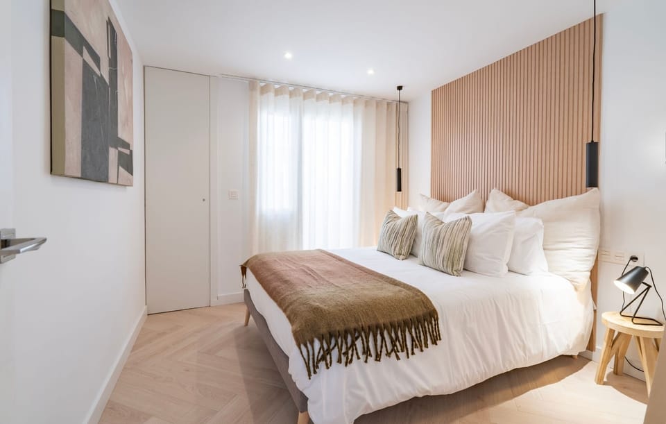 Guest bedroom