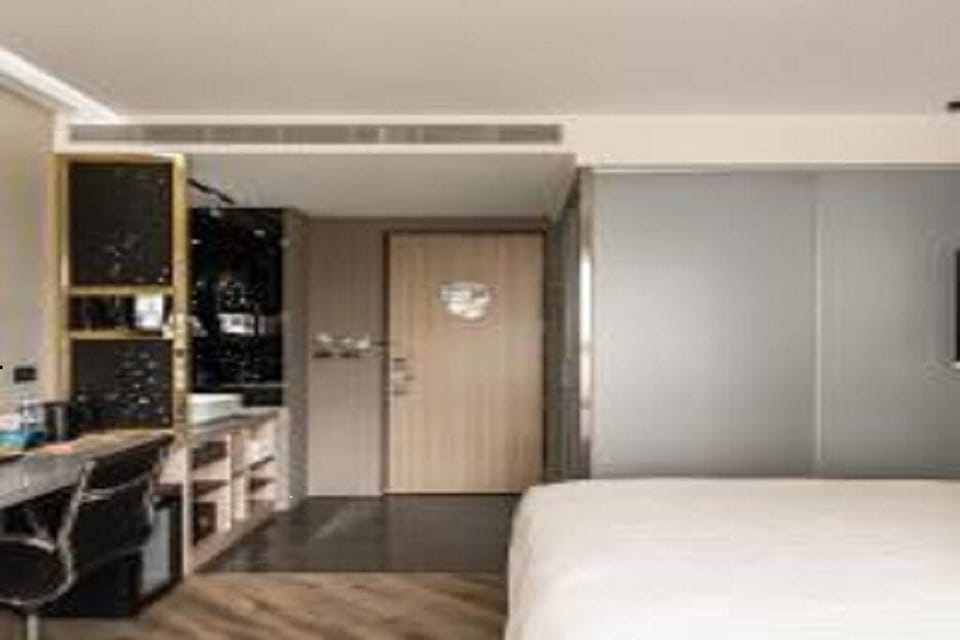Standard Double Room | In-room safe, blackout drapes, soundproofing, free WiFi