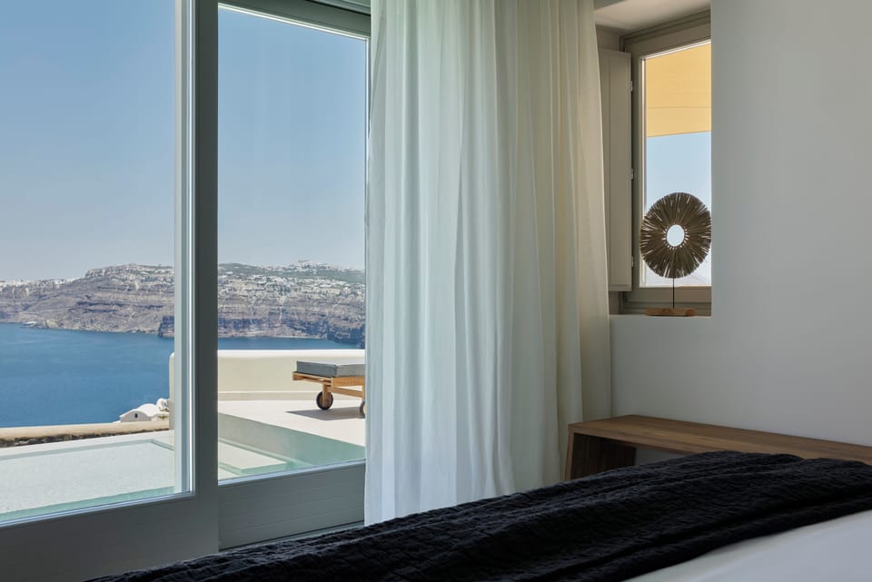 Family Suite Sea View with Private Pool | Premium bedding, in-room safe, soundproofing, free WiFi