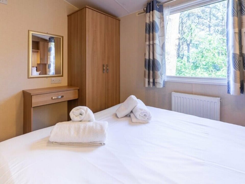 3 bedrooms, individually decorated, individually furnished