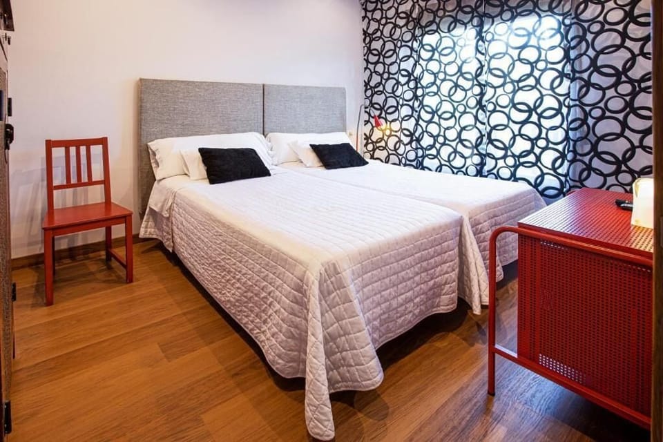 Iron/ironing board, free WiFi, wheelchair access