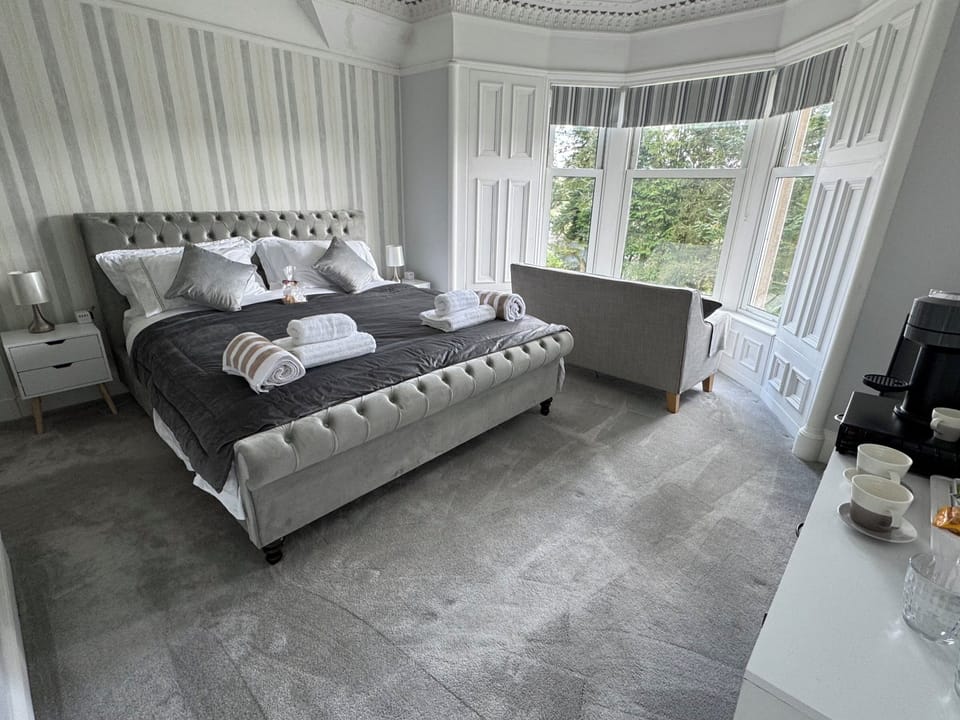 Double Room, Ensuite (Mull) | Egyptian cotton sheets, premium bedding, pillowtop beds