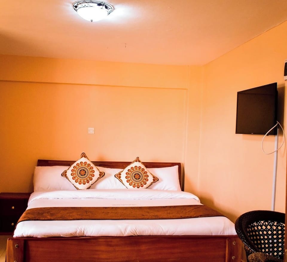 Deluxe Double Room, City View | Individually decorated, individually furnished, free WiFi, bed sheets
