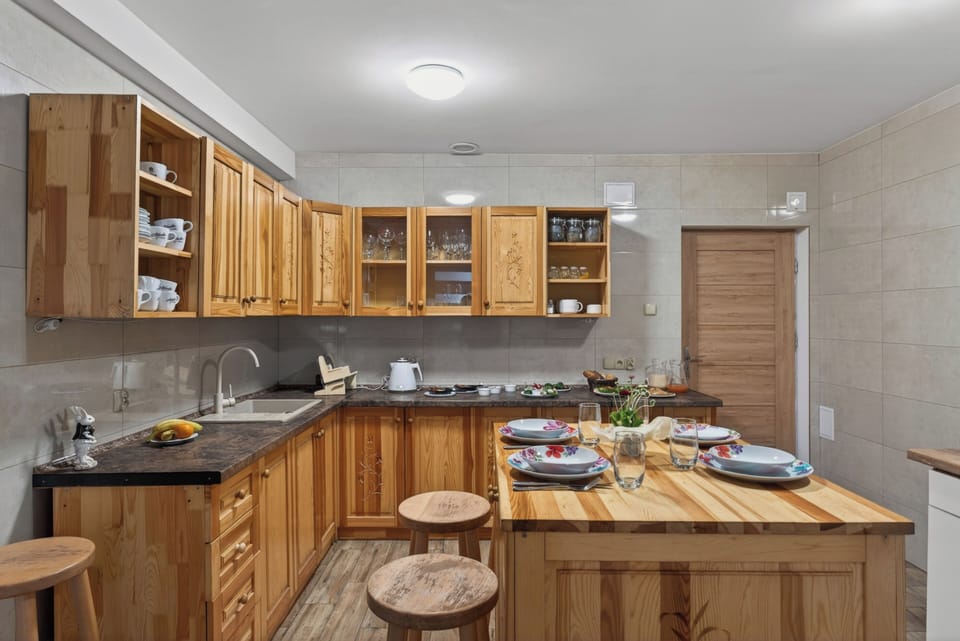 Shared fridge, microwave