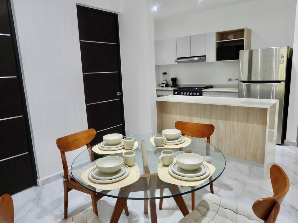 Table for 4 people