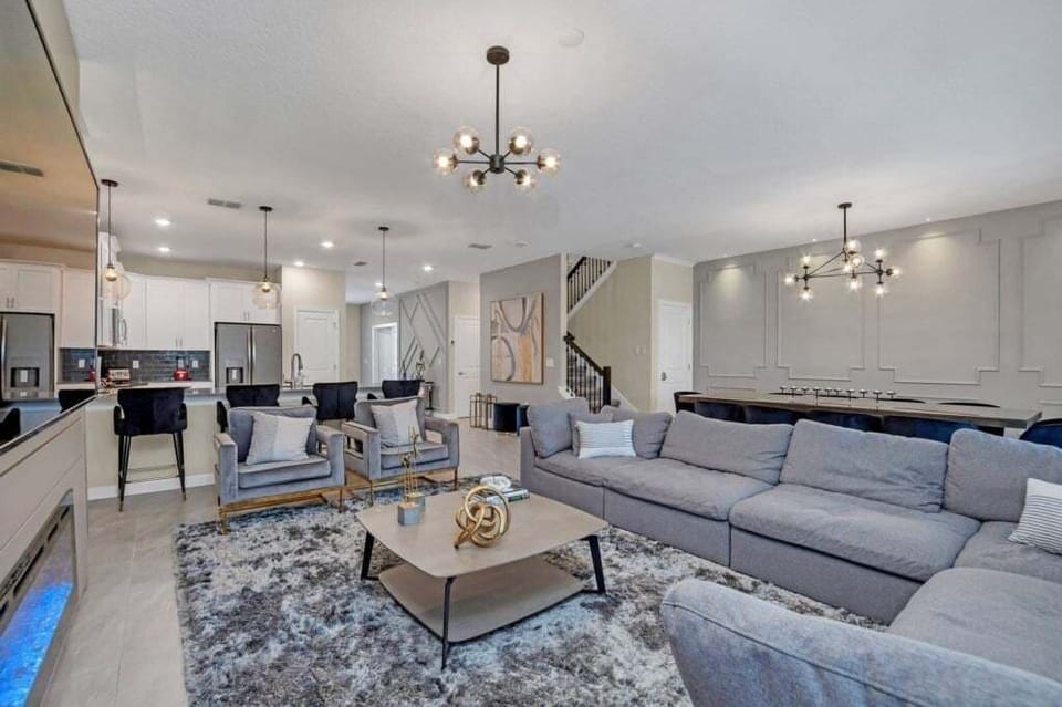 House, Multiple Bedrooms | Living area