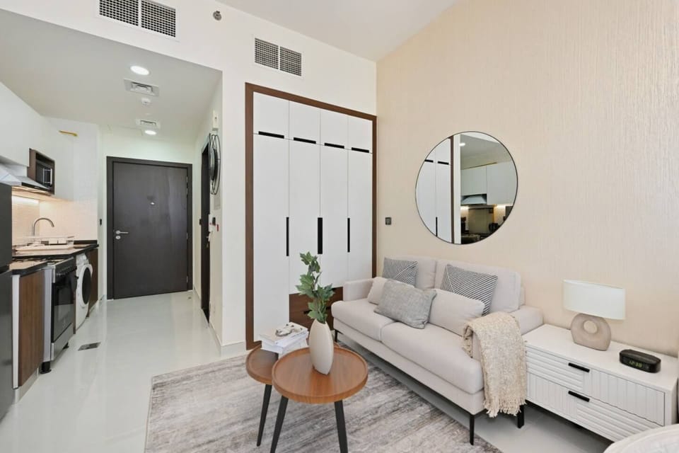 Apartment, Balcony, City View | Living area