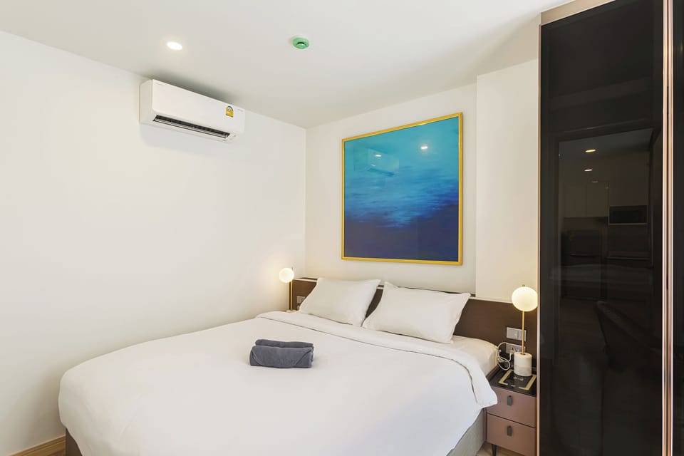 In-room safe, iron/ironing board, free WiFi