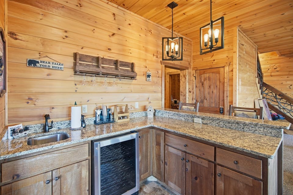 House, Multiple Beds, Hot Tub, Mountain View (Majestic Mountaintop Escape) | Private kitchen | Coffee/tea maker
