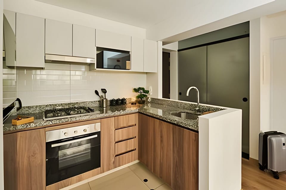 Basic Apartment | Private kitchen