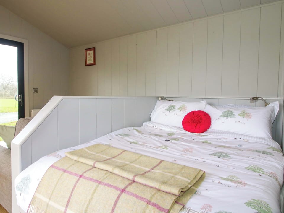 1 bedroom, individually decorated, individually furnished, free WiFi
