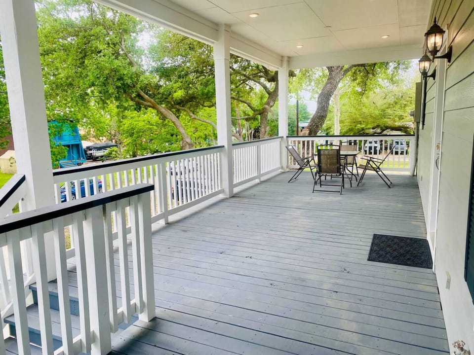 House, Multiple Beds, Hot Tub, Garden View (Luxe Lakehouse-Kemah) | View from room
