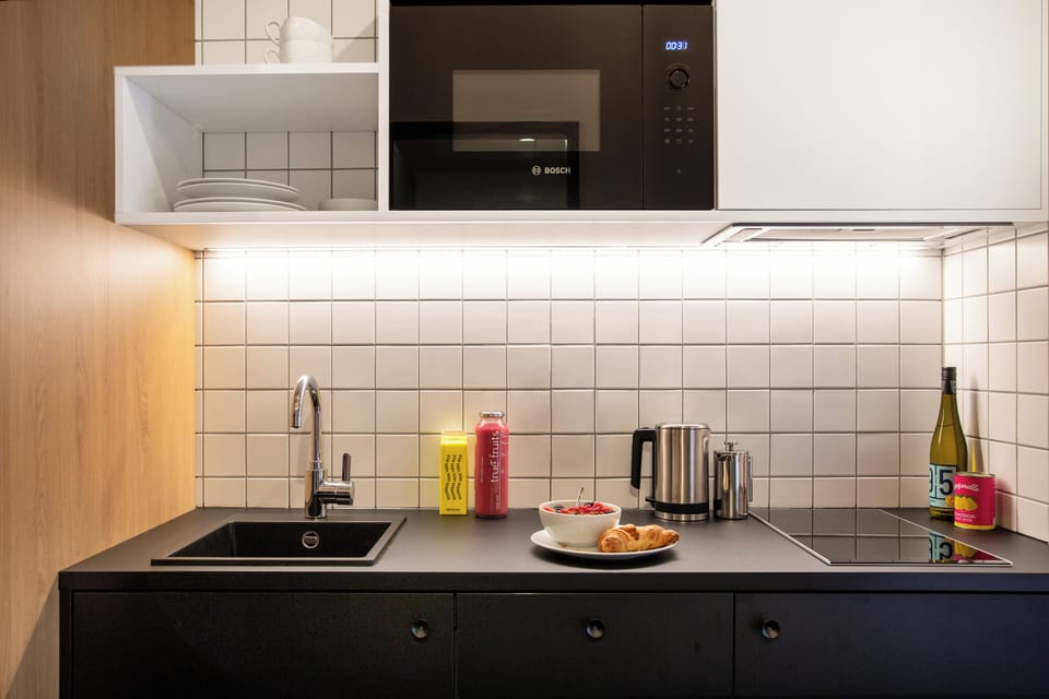 Design Apartment | Private kitchen | Fridge, microwave, dishwasher, electric kettle