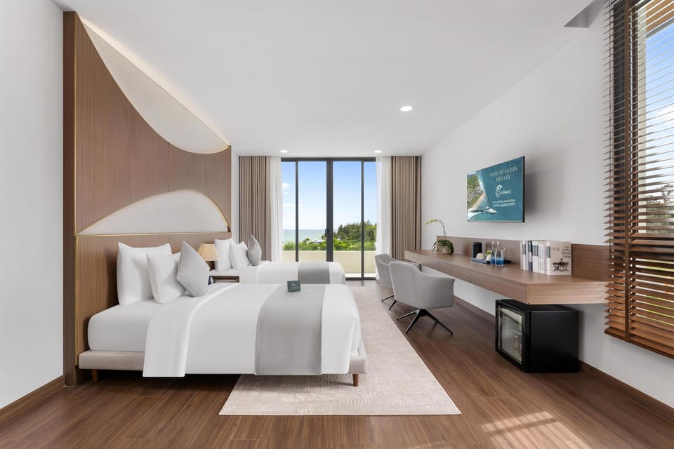 Villa, 4 Bedrooms (1 King 2 Queen 2 Single Beds) | Soundproofing, WiFi (free), bed sheets