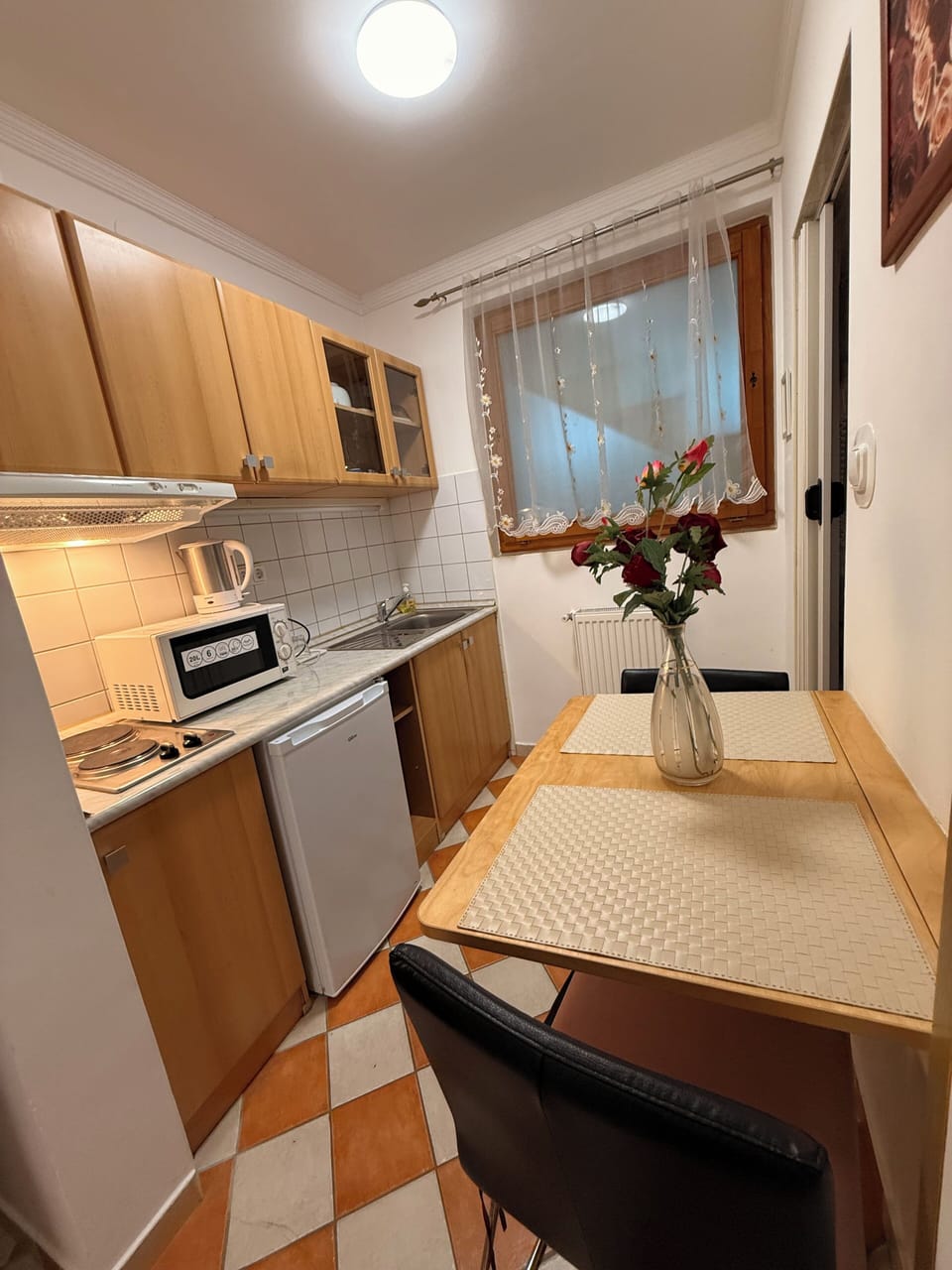 Basic Double Room, Pets Allowed | In-room safe, free WiFi, bed sheets