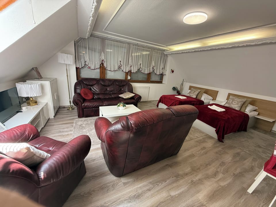Superior Quadruple Room | In-room safe, free WiFi, bed sheets