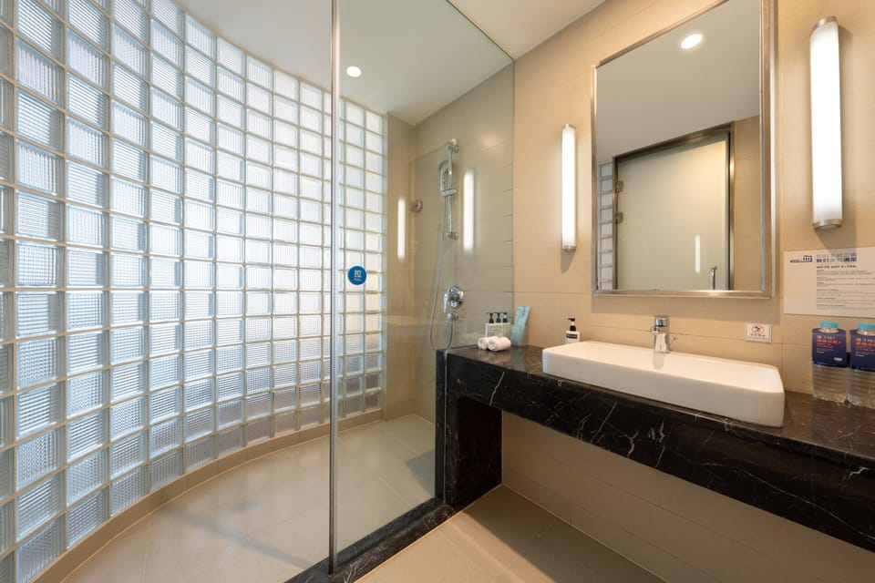 Superior Room, 1 King Bed (Extra Floor Space) | Minibar, in-room safe, desk, soundproofing