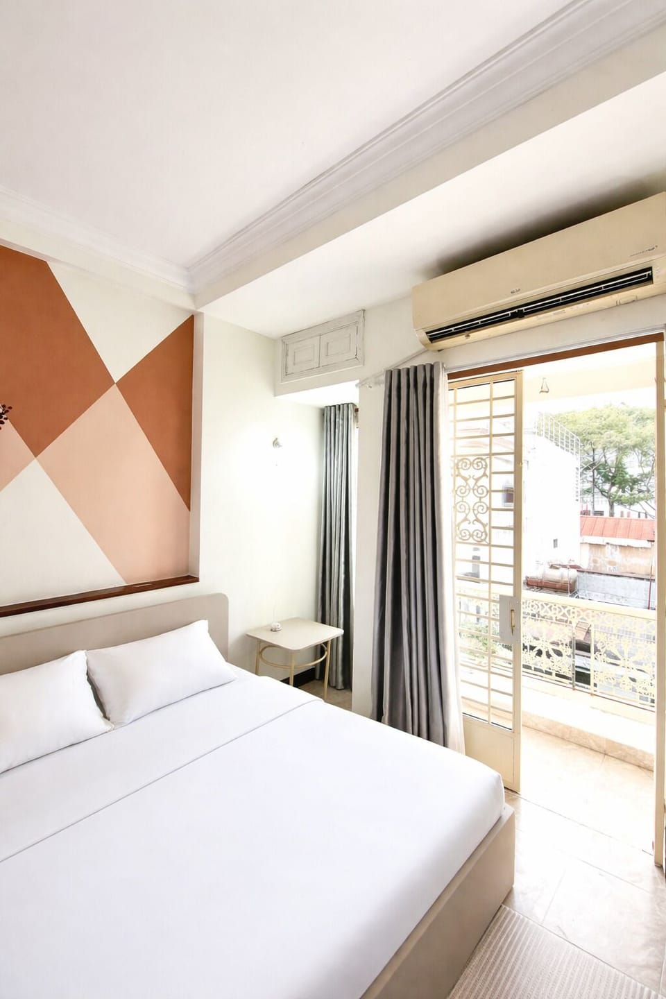Studio, City View | Desk, laptop workspace, blackout drapes, free WiFi
