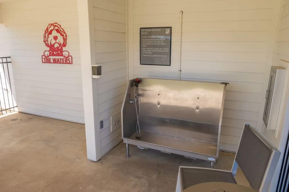 Pet-friendly amenities