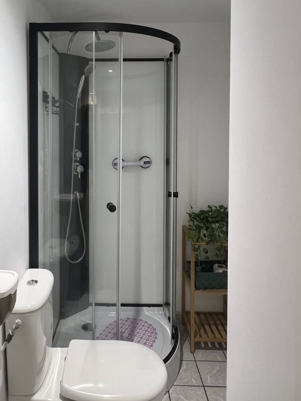 Deluxe Triple Room, Private Bathroom, Courtyard View | Free WiFi