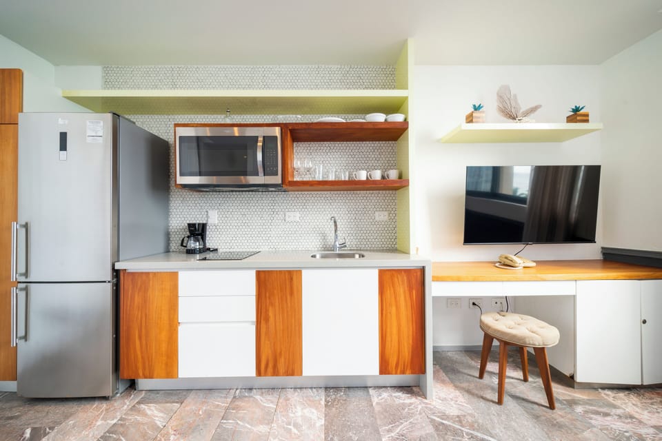 Deluxe Apartment, Balcony, Beach View | Private kitchen