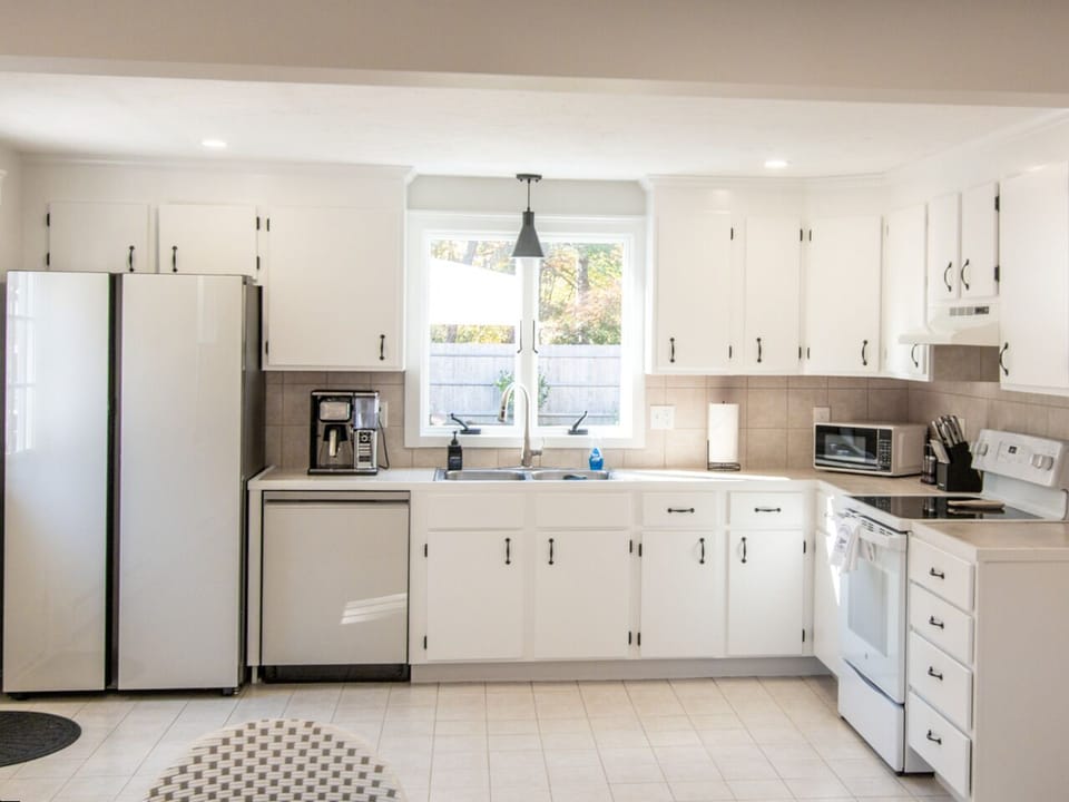 The Perfect Set Up for Morning Coffee or Home Cooked Meals