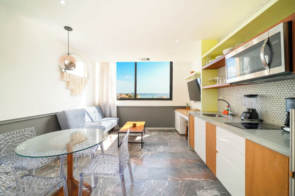 Deluxe Apartment, Balcony | Private kitchen