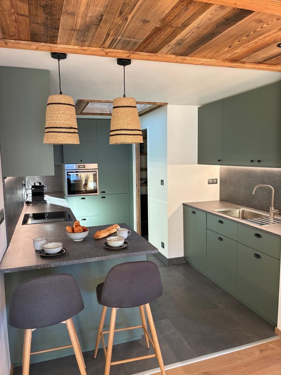 Private kitchen