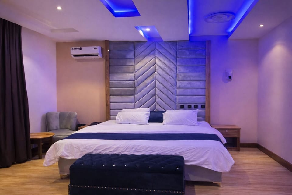 Luxury Single Room, City View | Desk, laptop workspace