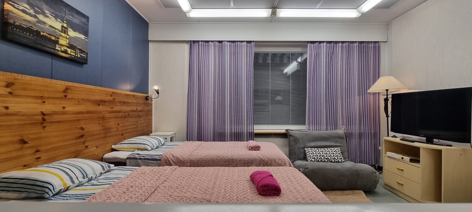 Iron/ironing board, free WiFi, wheelchair access