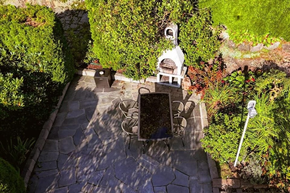 Family Cottage, Balcony, Garden View | Outdoor dining
