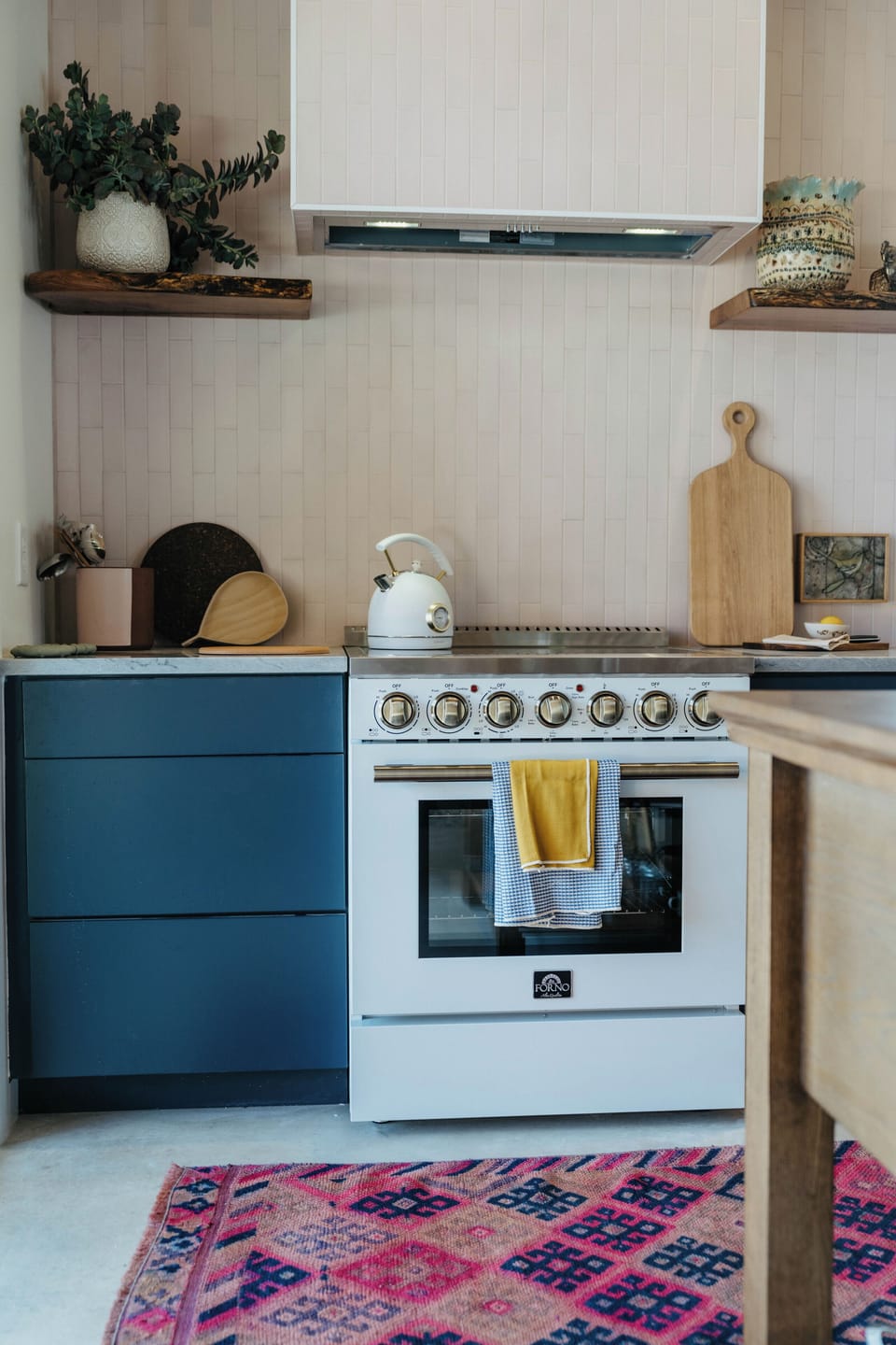 Cabin | Private kitchen | Full-size fridge, microwave, oven, stovetop