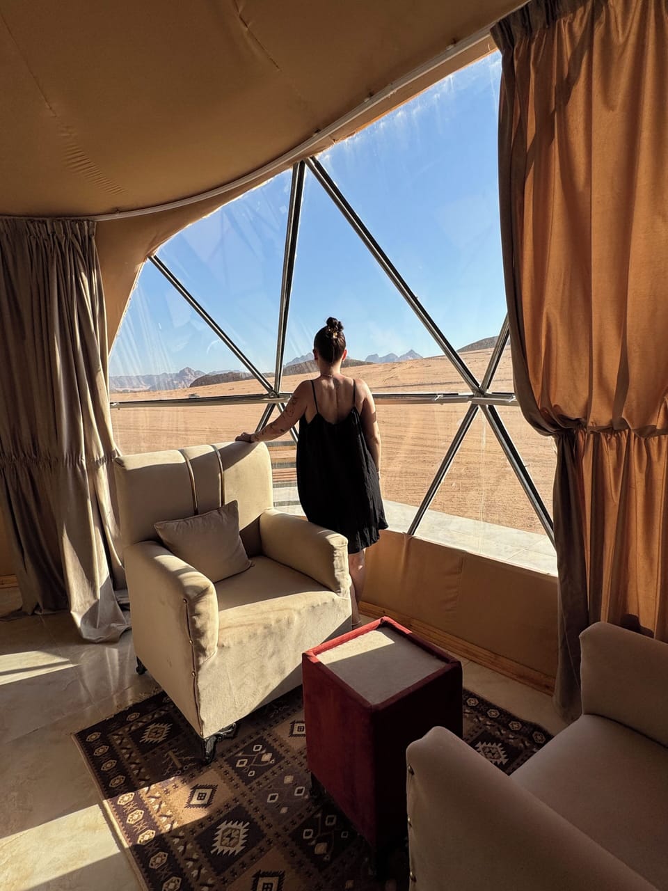 Room, 1 Bedroom, Accessible, Smoking | Living room