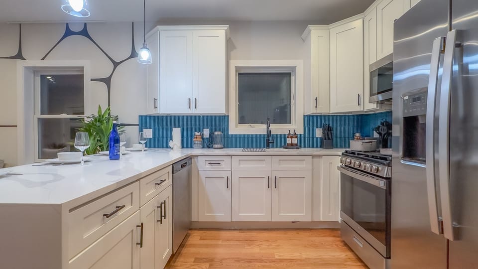 Everything you need to cook with ease—sleek, clean, and welcoming.