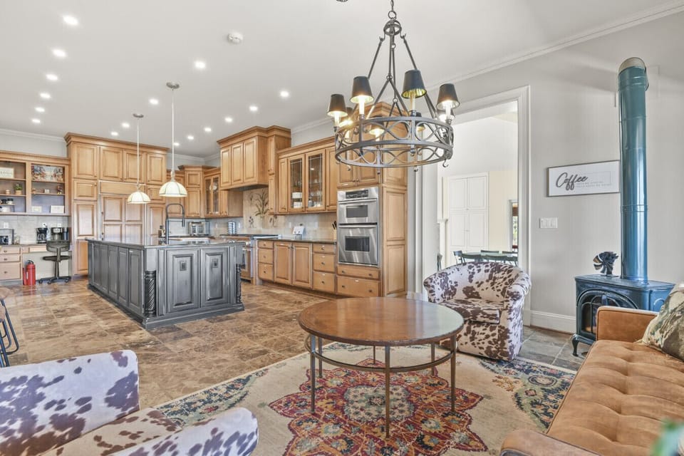 Enjoy the seating right next to the kitchen