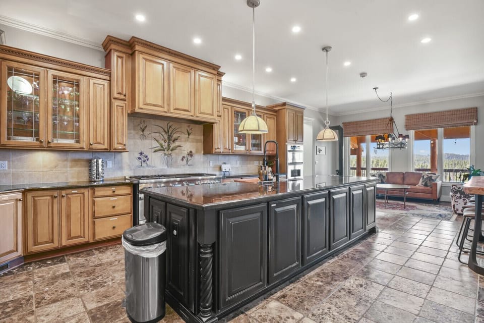 Gourmet-style kitchen stocked for easy group meals