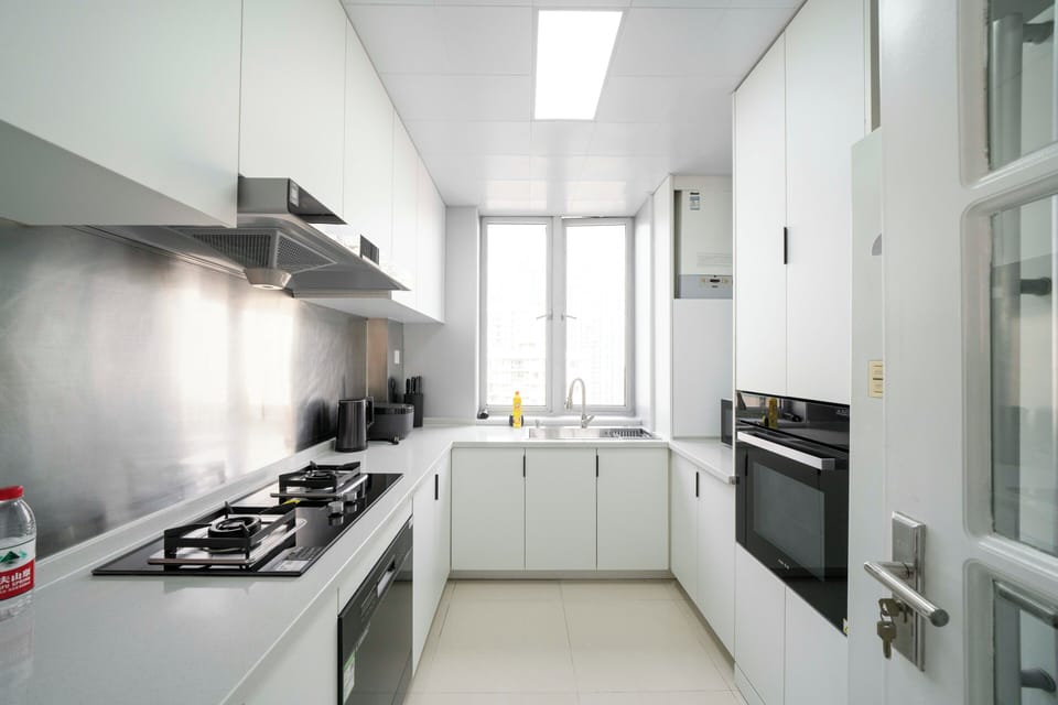 Fridge, microwave, stovetop, cookware/dishes/utensils
