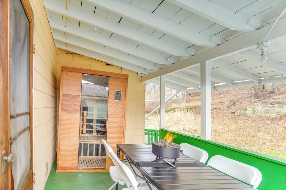 Westernport Vacation Rental | 1BR | 1BA | 1,000 Sq Ft | 6 Steps Required