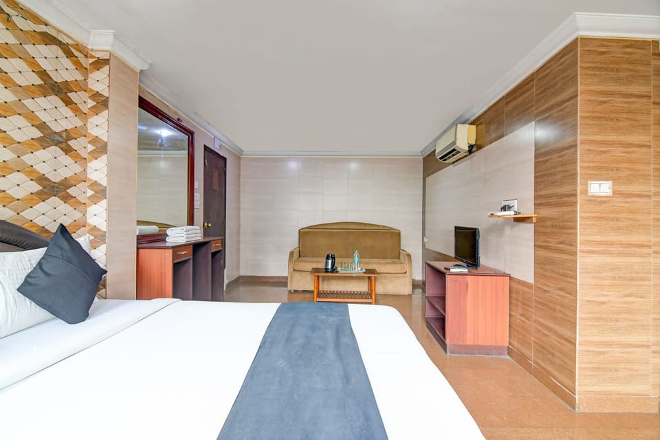 Classic Double Room, City View | Free WiFi, bed sheets
