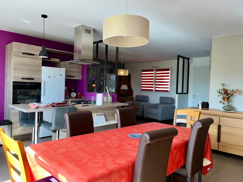 Comfort House, Garden View | Dining room