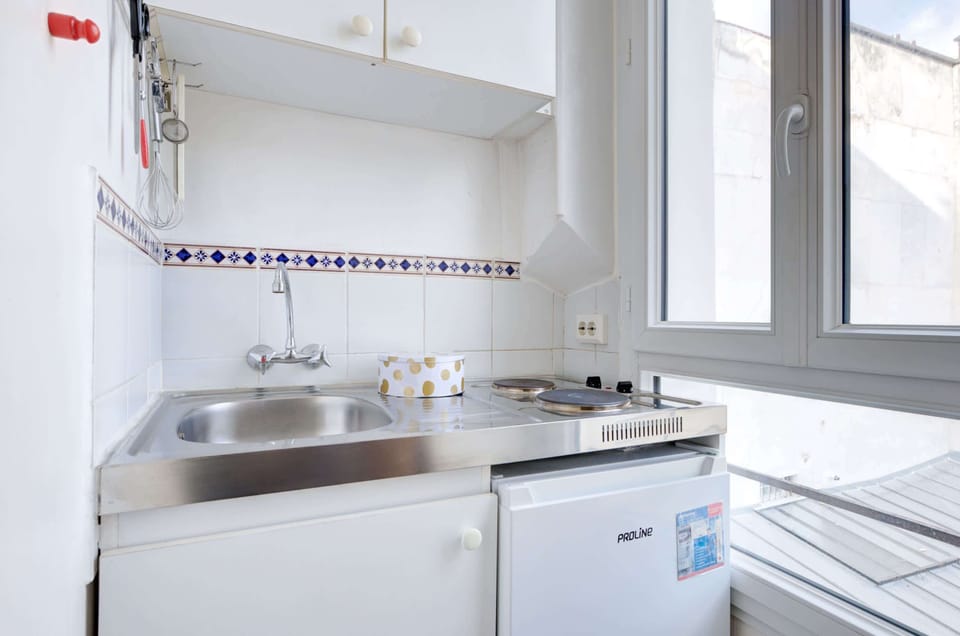 The kitchen 