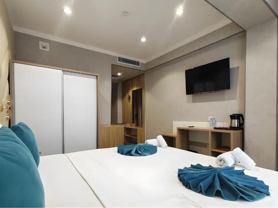 Soundproofing, iron/ironing board, WiFi (free)